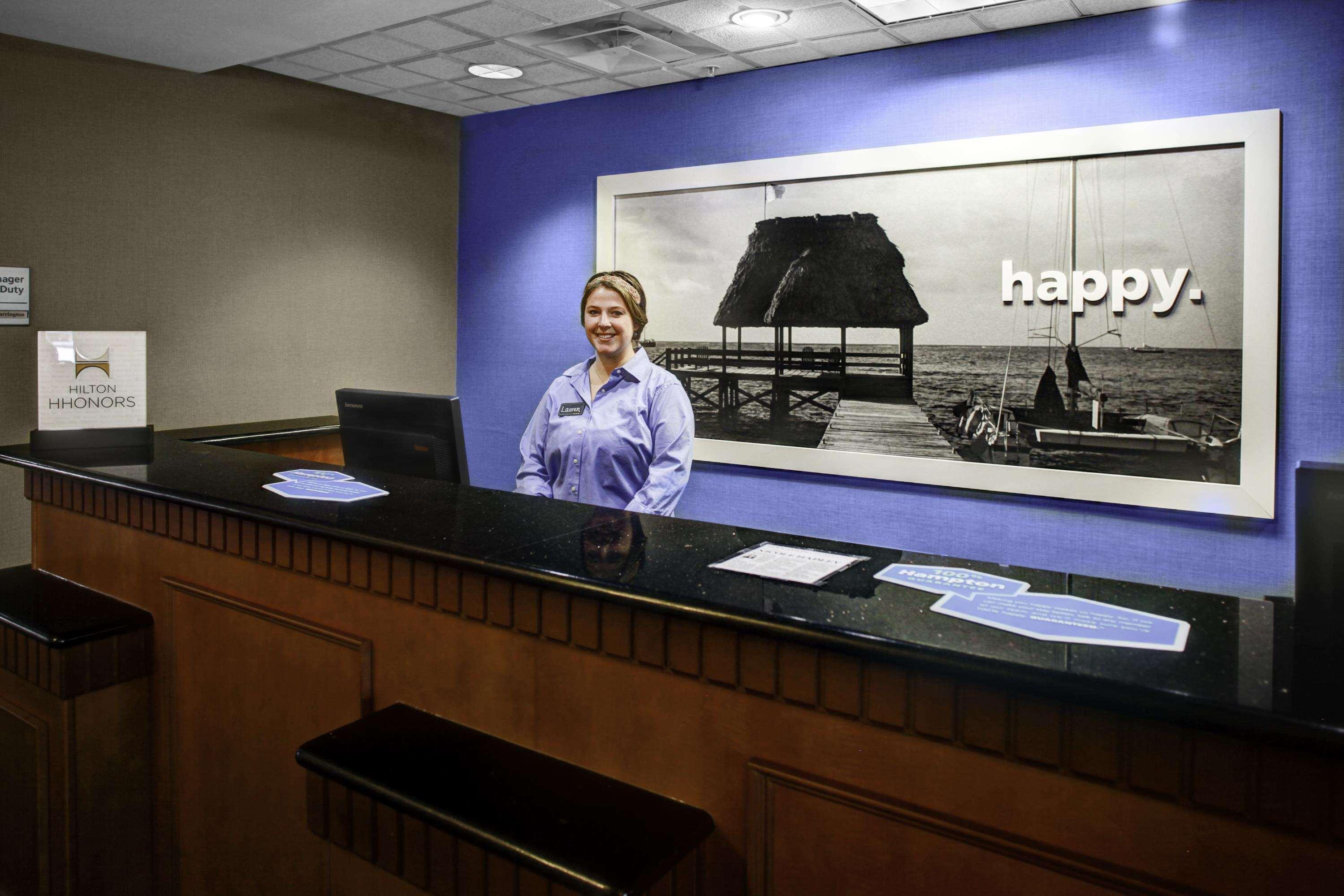 Hampton Inn Coldwater Bagian luar foto